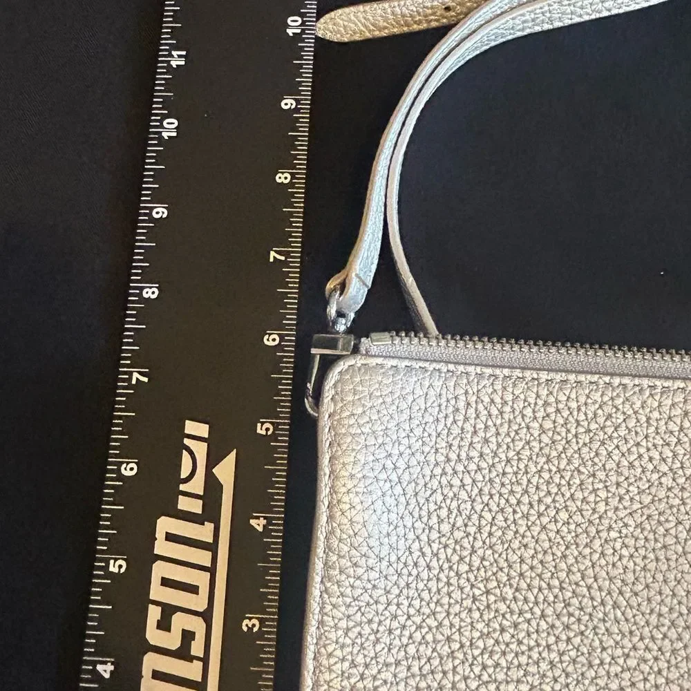 Tory Burch Silver Textured Women's Crossbody Bag Wallet - Picture 5 of 9